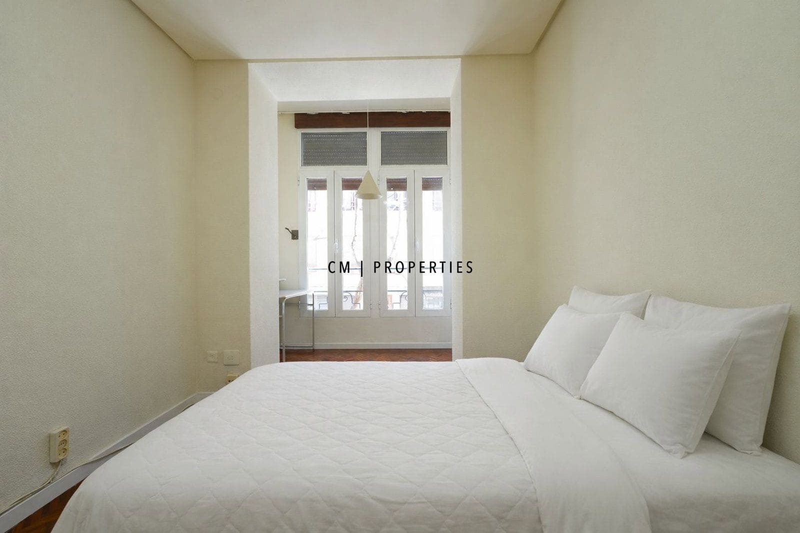 4 Zimmer Wohnung zu vermieten in Valencia Stadt - 2.400 € (Ref: 9703248)