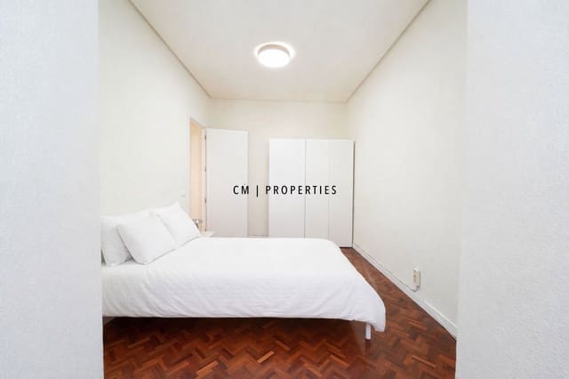 4 Zimmer Wohnung zu vermieten in L'Eixample, València Stadt - 2.400 € (Ref: 9703248)