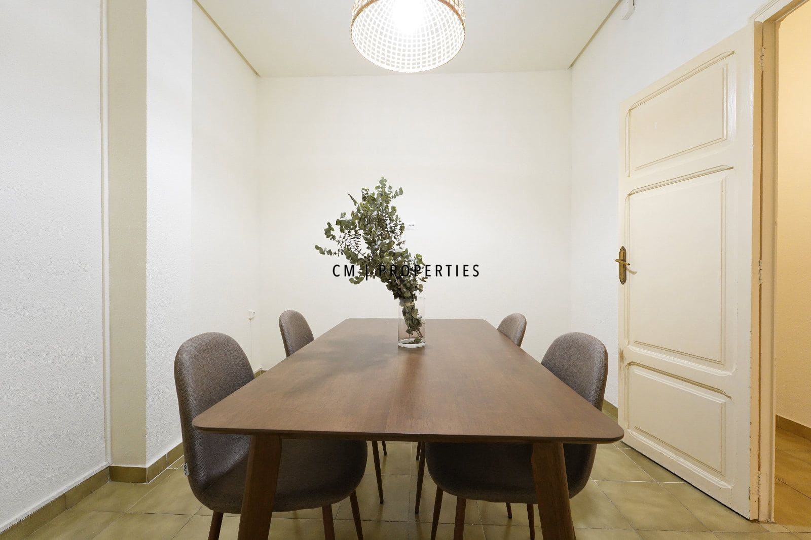 4 Zimmer Wohnung zu vermieten in Valencia Stadt - 2.400 € (Ref: 9703248)