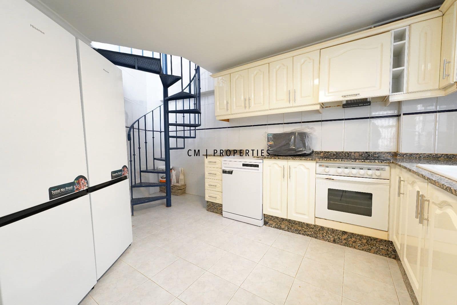 4 Zimmer Wohnung zu vermieten in Valencia Stadt - 2.400 € (Ref: 9703248)