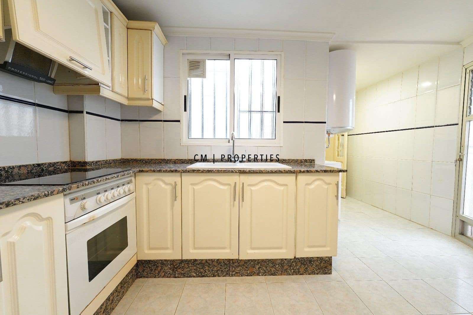 4 Zimmer Wohnung zu vermieten in Valencia Stadt - 2.400 € (Ref: 9703248)