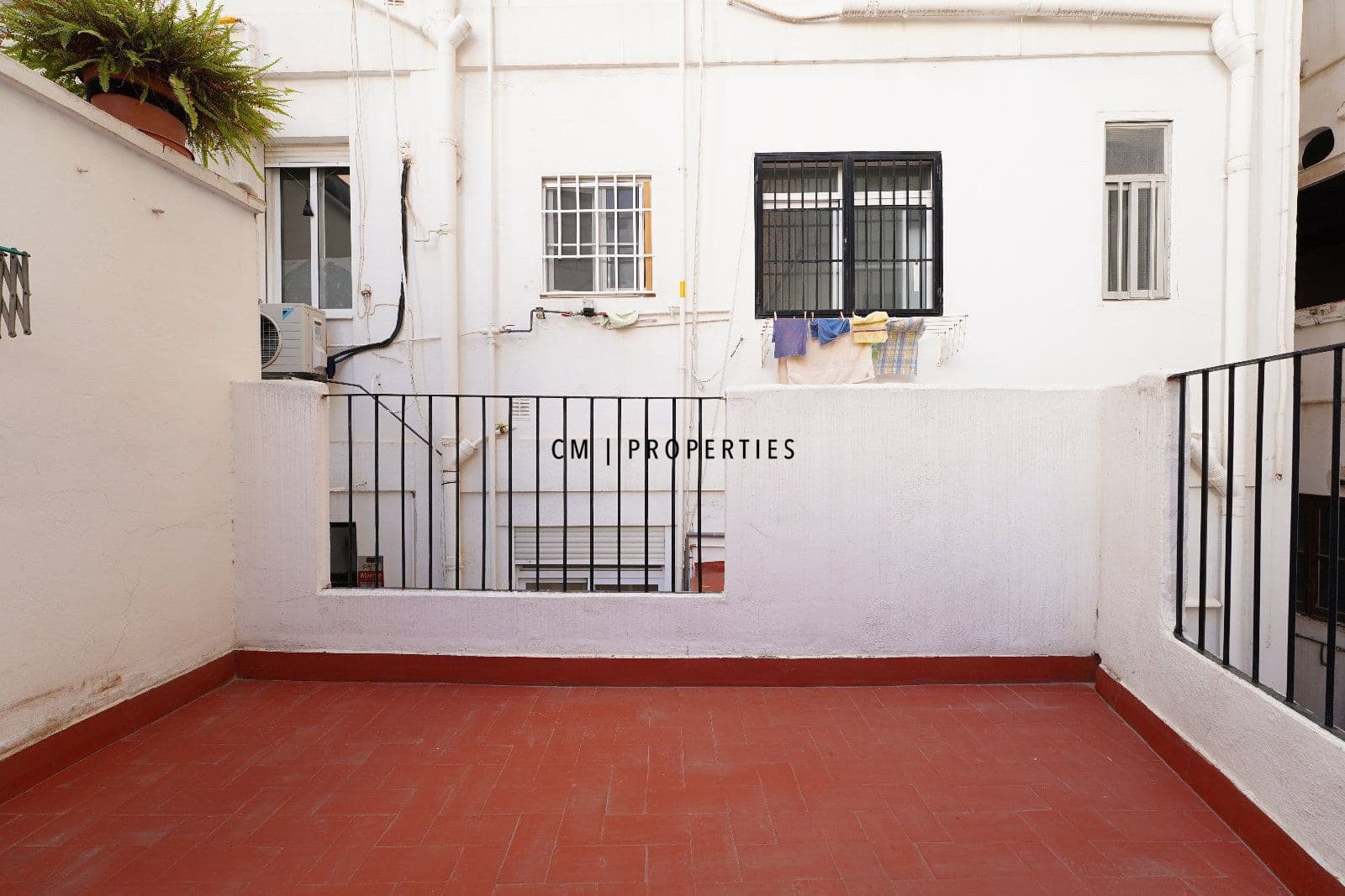 4 Zimmer Wohnung zu vermieten in Valencia Stadt - 2.400 € (Ref: 9703248)