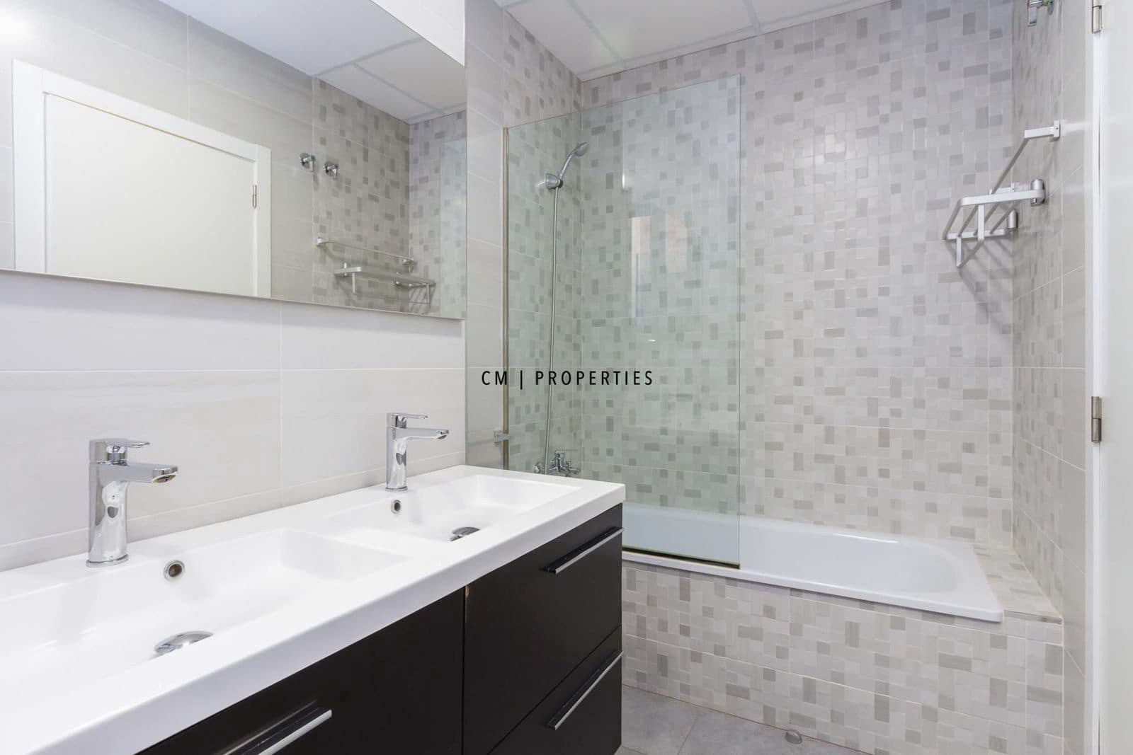 2 soveværelse Lejlighed til leje i Valencia by - € 2.550 (Ref: 9707950)