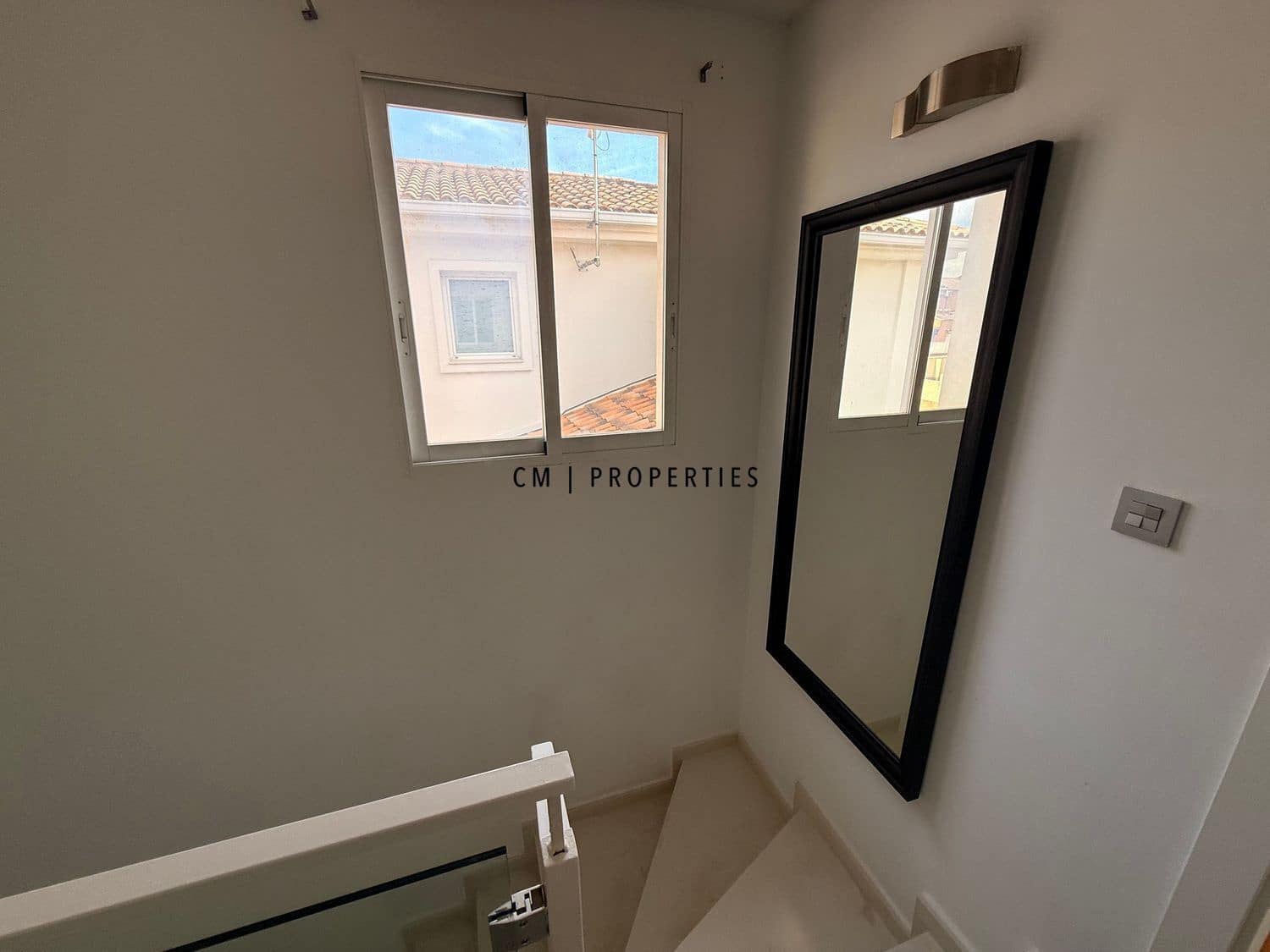 4 bedroom Villa for rent in La Pobla de Vallbona with pool - € 3,200 (Ref: 9708124)