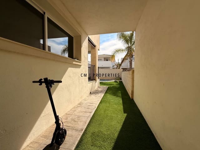 4 slaapkamer Villa te huur in La Pobla de Vallbona met zwembad - € 3.200 (Ref: 9708124)