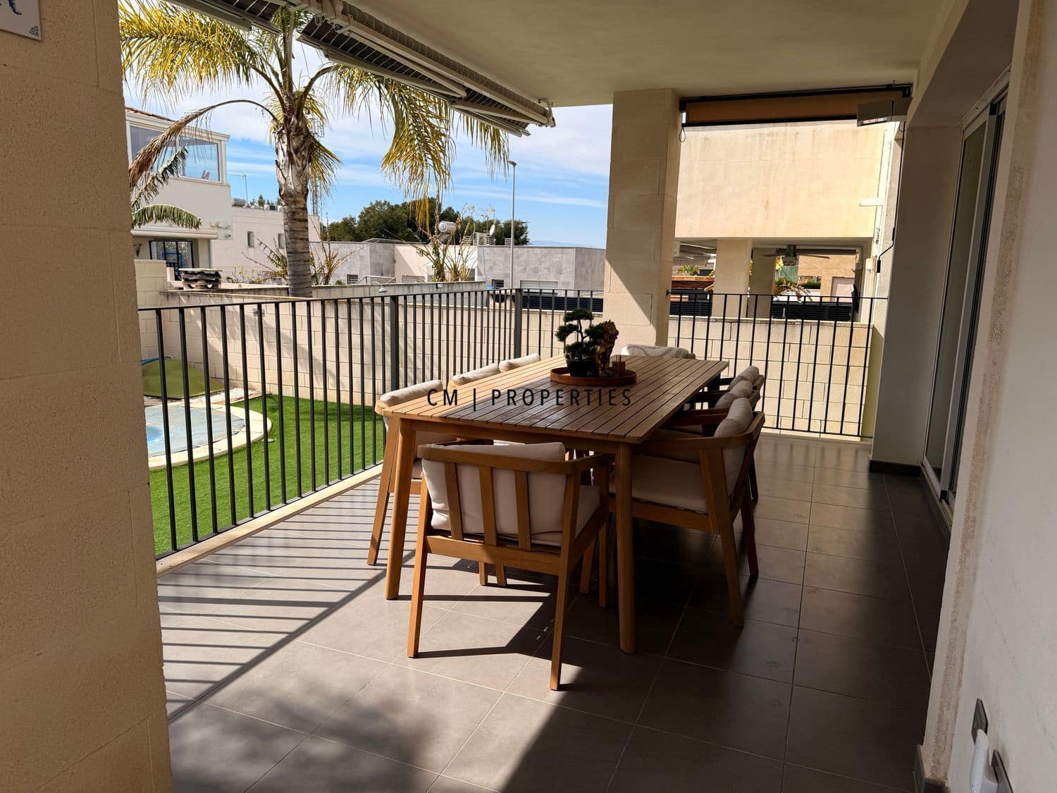 4 bedroom Villa for rent in La Pobla de Vallbona with pool - € 3,200 (Ref: 9708124)