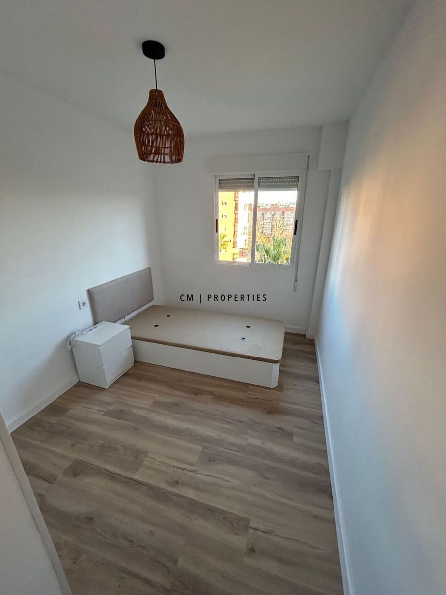 3 bedroom Flat for rent in Alicante / Alacant city - € 1,250 (Ref: 9709076)