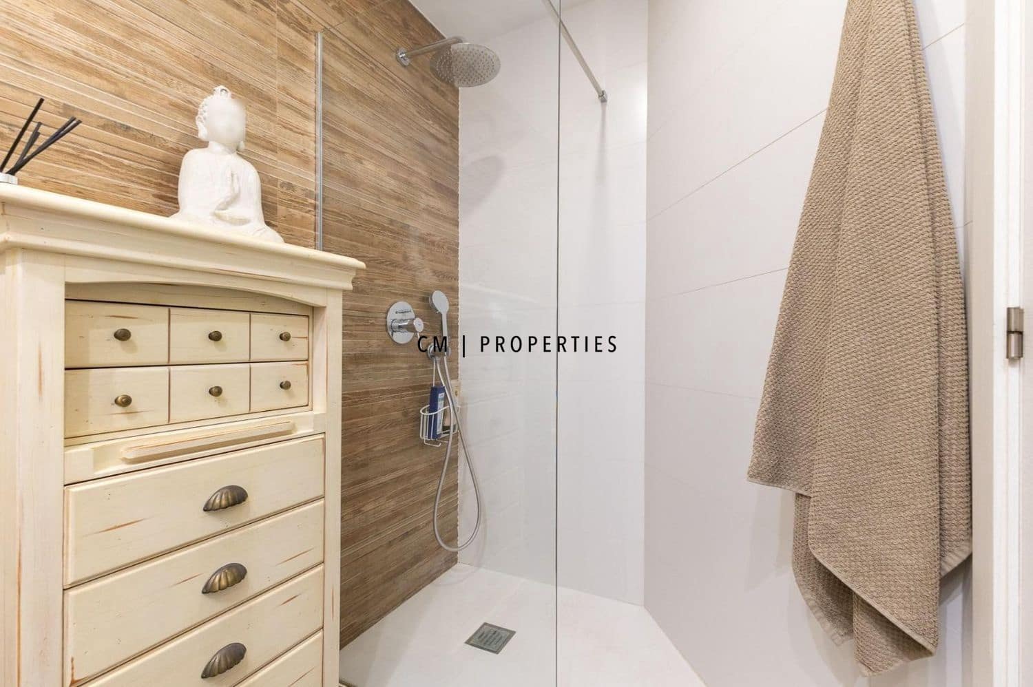 Appartement de 2 chambres à louer à Valence ville - 1 800 € (Ref: 9713226)