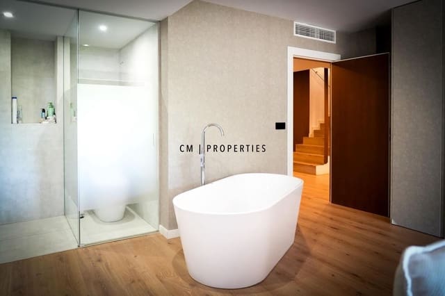 5 Zimmer Wohnung zu vermieten in Rocafort mit Pool Garage - 4.500 € (Ref: 9713227)