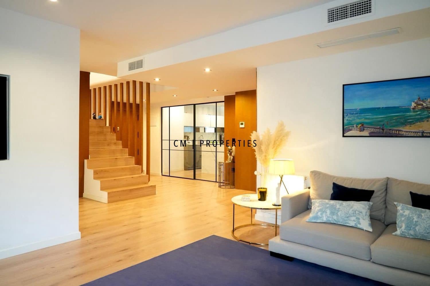 5 bedroom Flat for rent in Rocafort with pool garage - € 4,500 (Ref: 9713227)