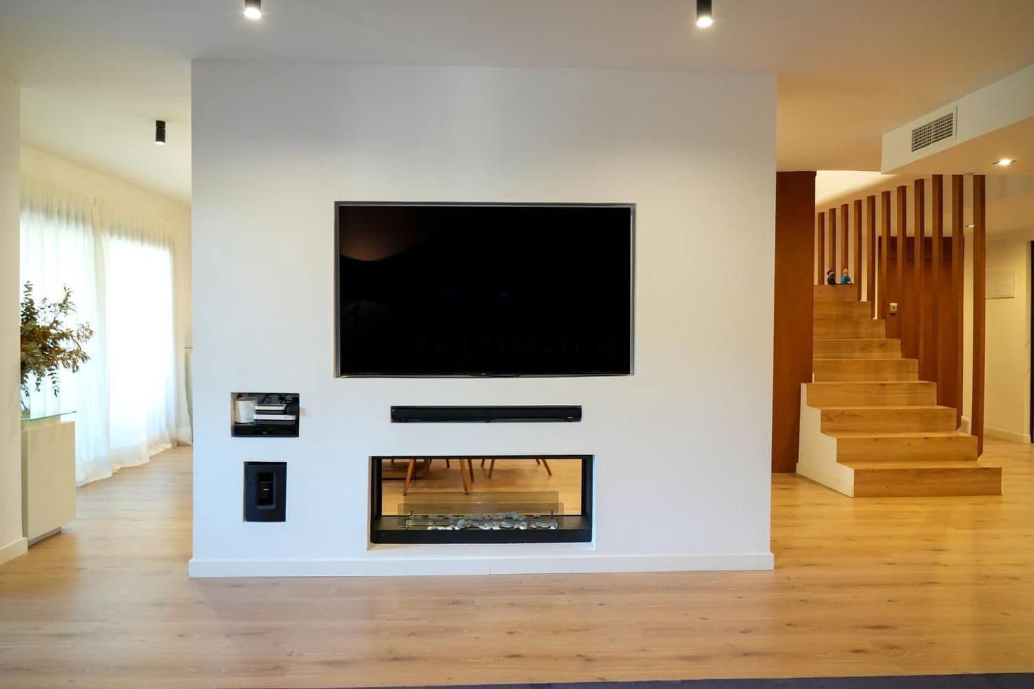 5 bedroom Flat for rent in Rocafort with pool garage - € 4,500 (Ref: 9713227)