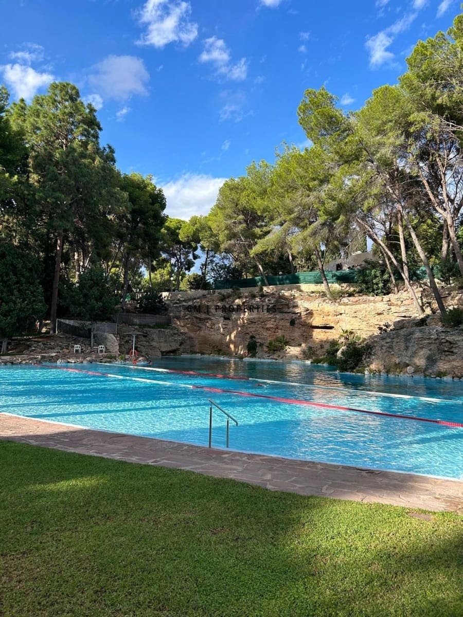 5 bedroom Flat for rent in Rocafort with pool garage - € 4,500 (Ref: 9713227)