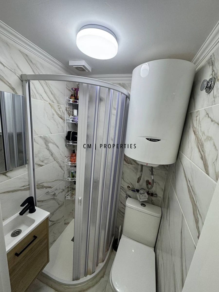 5 bedroom Flat for sale in Xirivella - € 234,000 (Ref: 9714080)