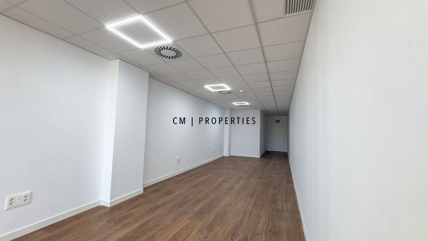 Office for rent in Torrent - € 750 (Ref: 9714081)
