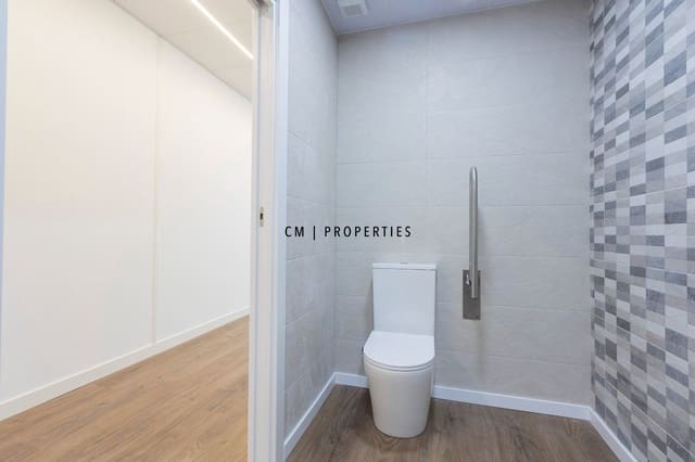 Ufficio da affittare in Torrent - 750 € (Rif: 9714081)