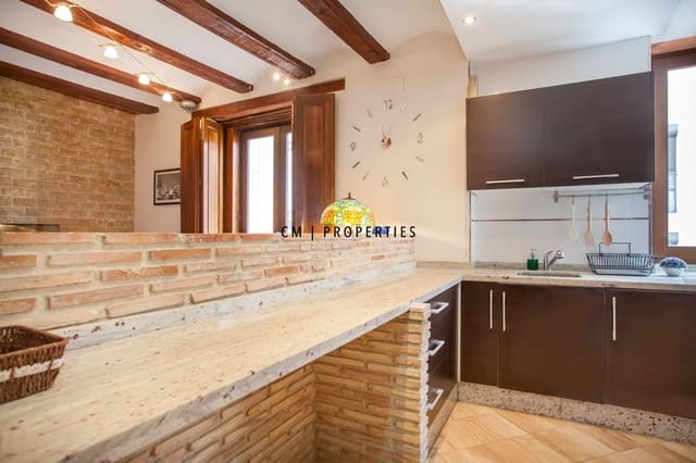 Piso de 2 habitaciones en València ciudad en alquiler - 1.500 € (Ref: 9714082)