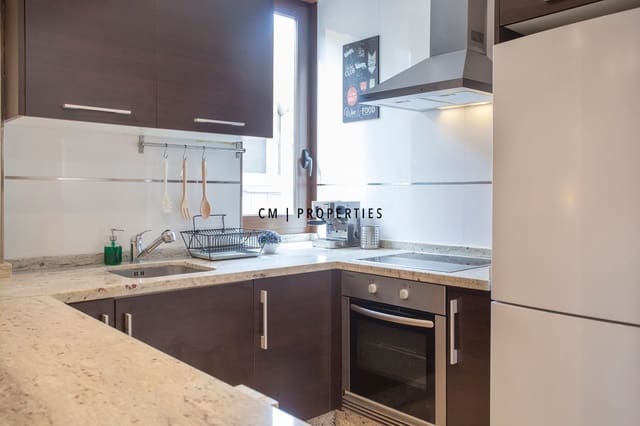 Piso de 2 habitaciones en València ciudad en alquiler - 1.500 € (Ref: 9714082)