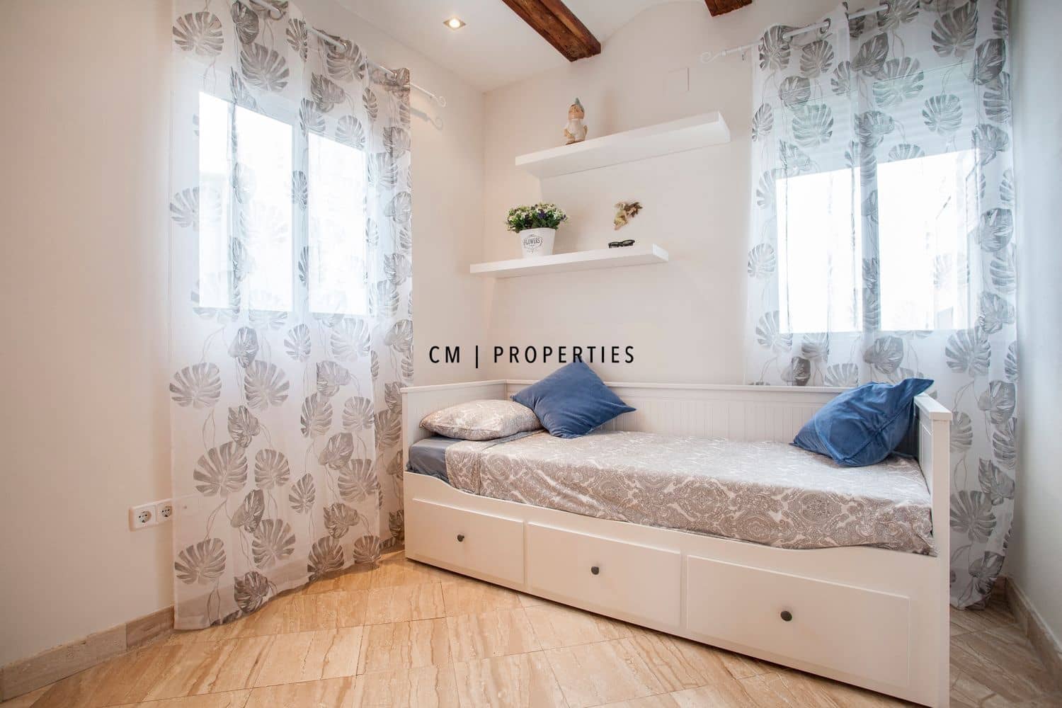 2 bedroom Flat for rent in Valencia city - € 1,500 (Ref: 9714082)