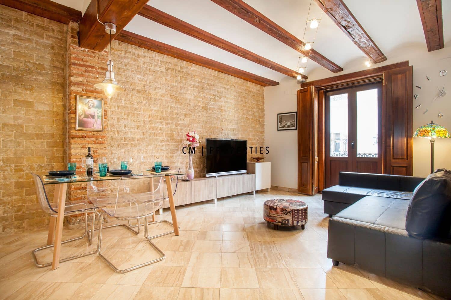 2 bedroom Flat for rent in Valencia city - € 1,500 (Ref: 9714082)