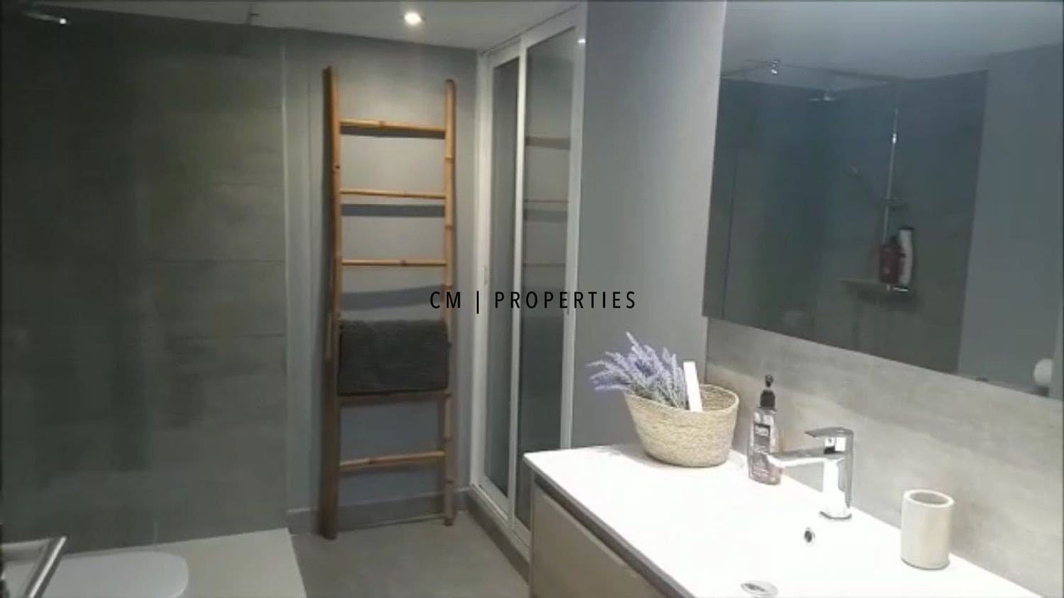 1 bedroom Flat for rent in Paterna - € 1,000 (Ref: 9715453)