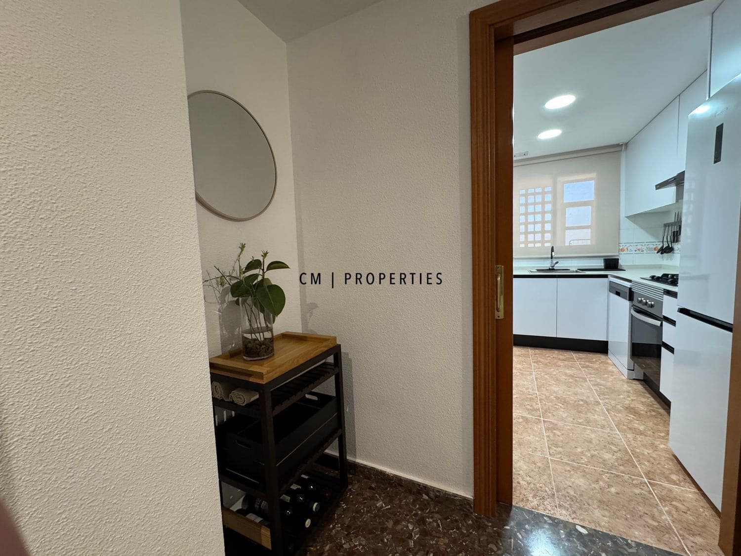 3 bedroom Flat for rent in Valencia city with pool garage - € 2,100 (Ref: 9715454)