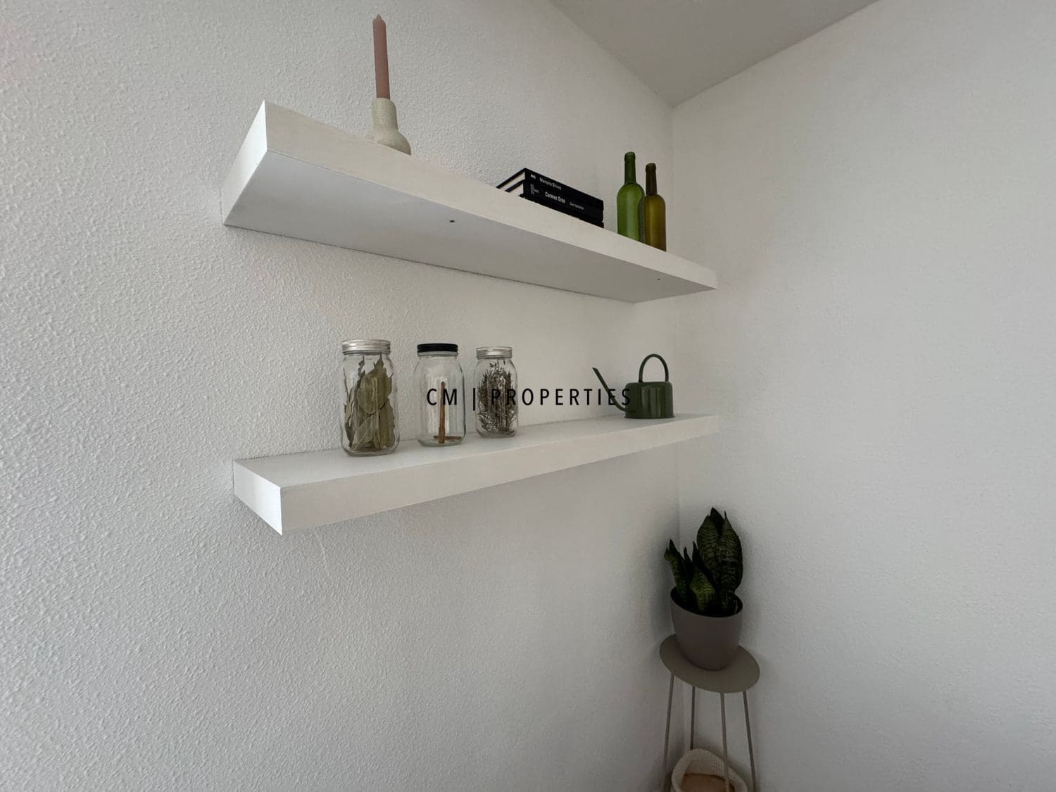 3 bedroom Flat for rent in Valencia city with pool garage - € 2,100 (Ref: 9715454)