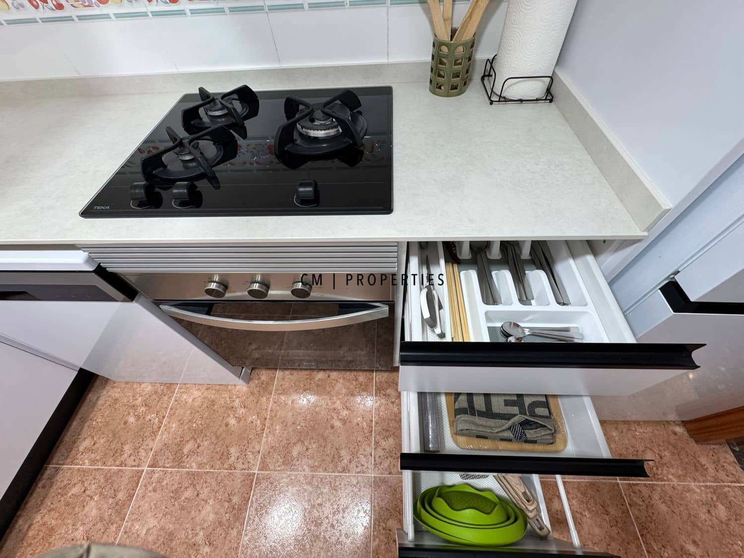 3 bedroom Flat for rent in Valencia city with pool garage - € 2,100 (Ref: 9715454)