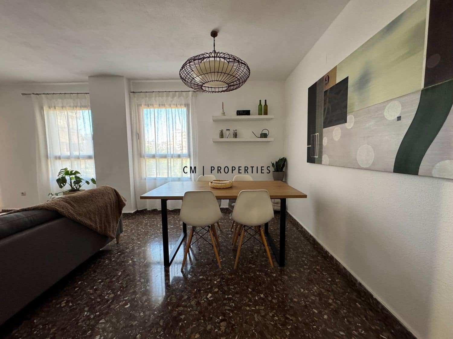 3 bedroom Flat for rent in Valencia city with pool garage - € 2,100 (Ref: 9715454)