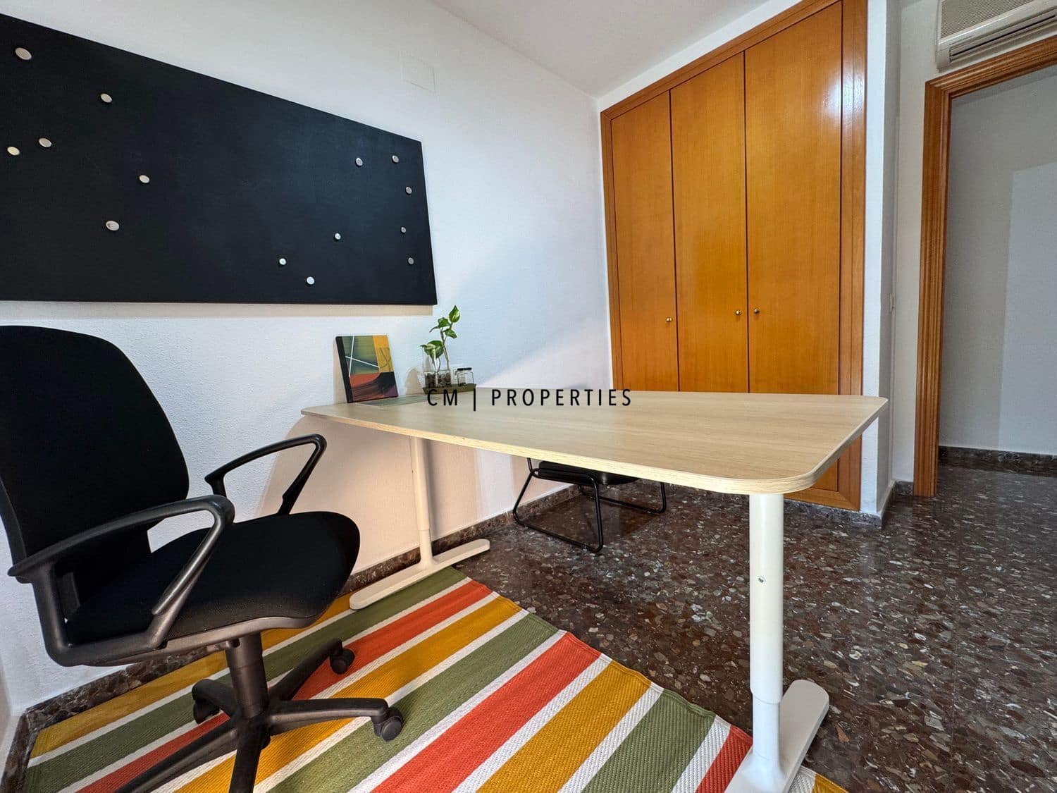 3 bedroom Flat for rent in Valencia city with pool garage - € 2,100 (Ref: 9715454)