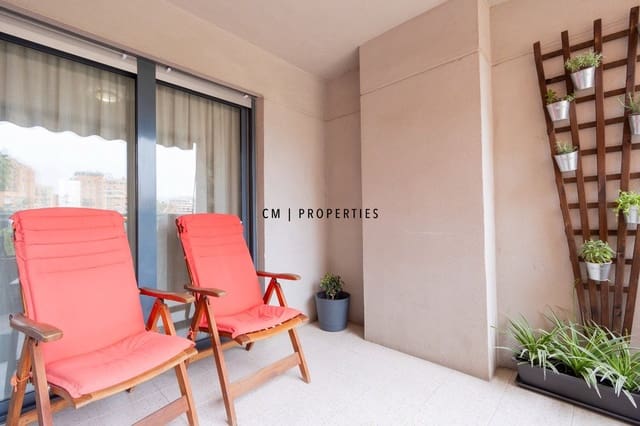 Appartement de 3 chambres à louer à Campanar, Valence ville avec piscine garage - 2 100 € (Ref: 9715454)