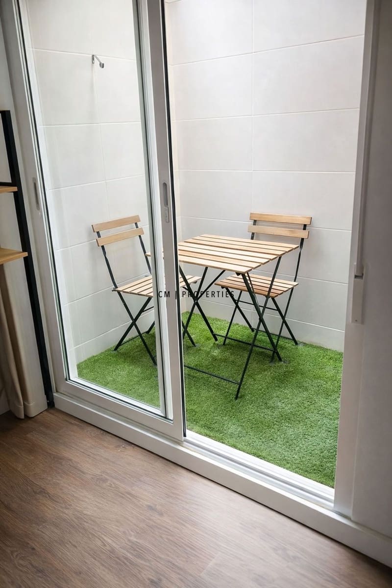 1 bedroom Flat for rent in Valencia city - € 1,300 (Ref: 9715606)