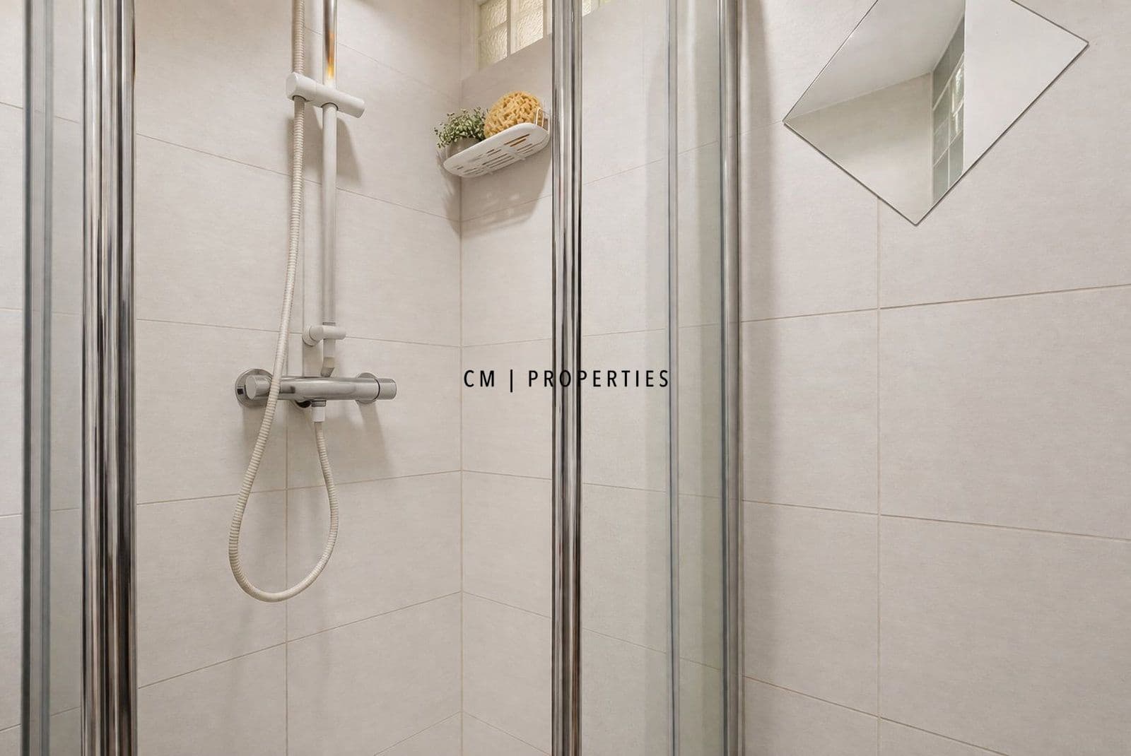 1 bedroom Flat for rent in Valencia city - € 1,300 (Ref: 9715606)