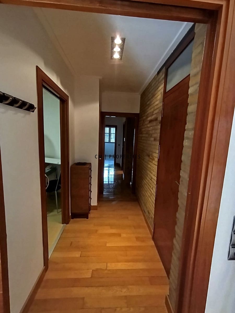 3 bedroom Flat for rent in Valencia city - € 1,600 (Ref: 9716666)