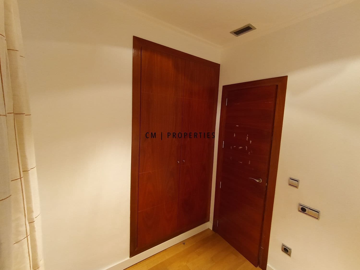 3 bedroom Flat for rent in Valencia city - € 1,600 (Ref: 9716666)