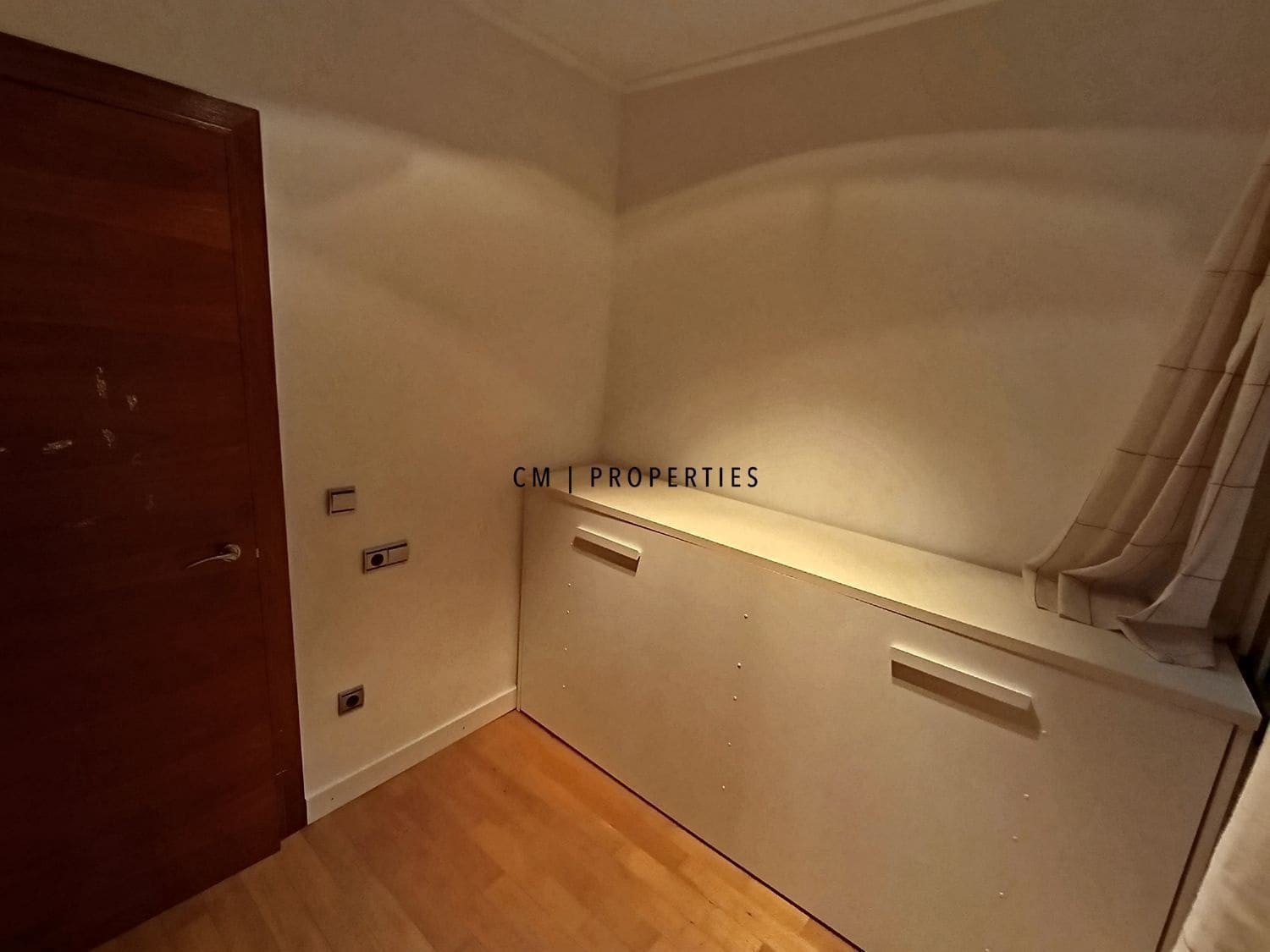 3 bedroom Flat for rent in Valencia city - € 1,600 (Ref: 9716666)