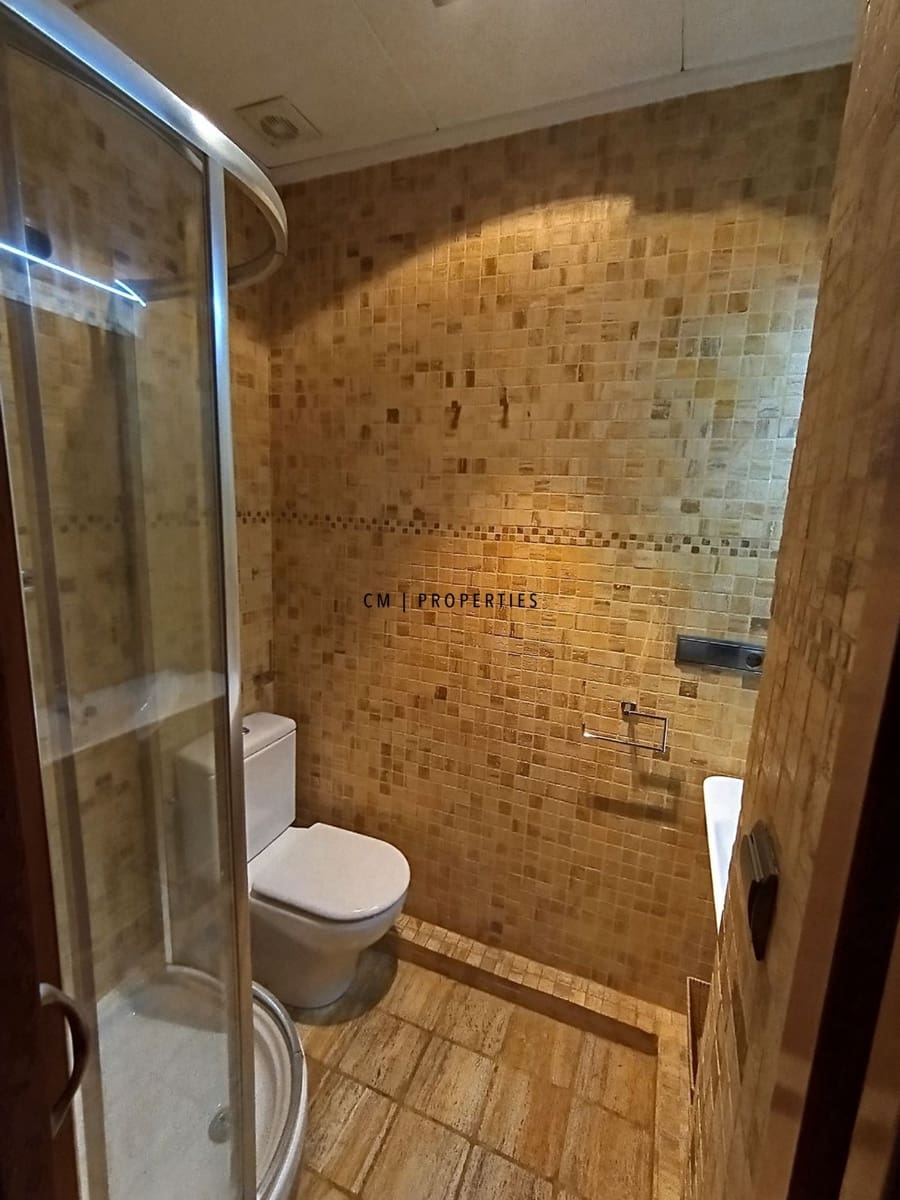 3 bedroom Flat for rent in Valencia city - € 1,600 (Ref: 9716666)