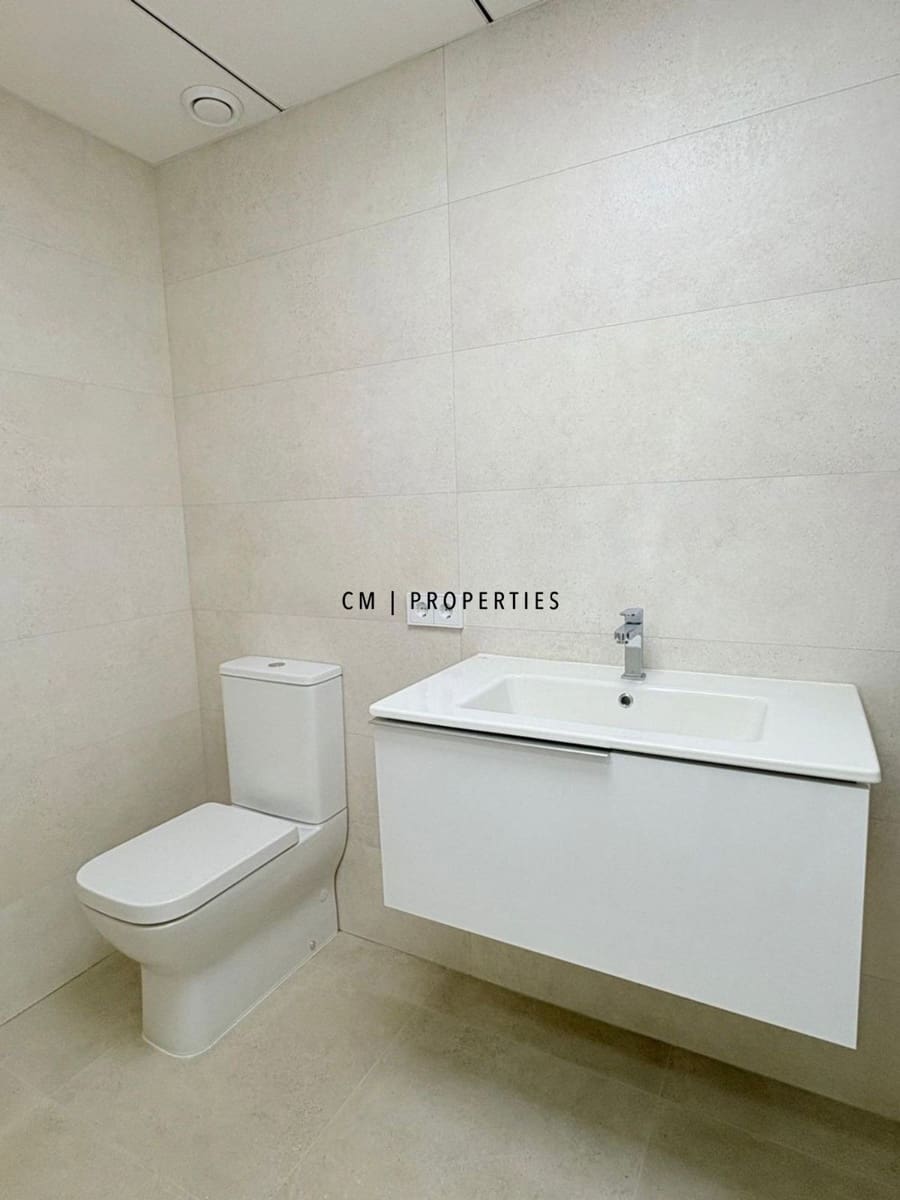 3 bedroom Flat for rent in L'Eliana with pool garage - € 2,500 (Ref: 9720712)