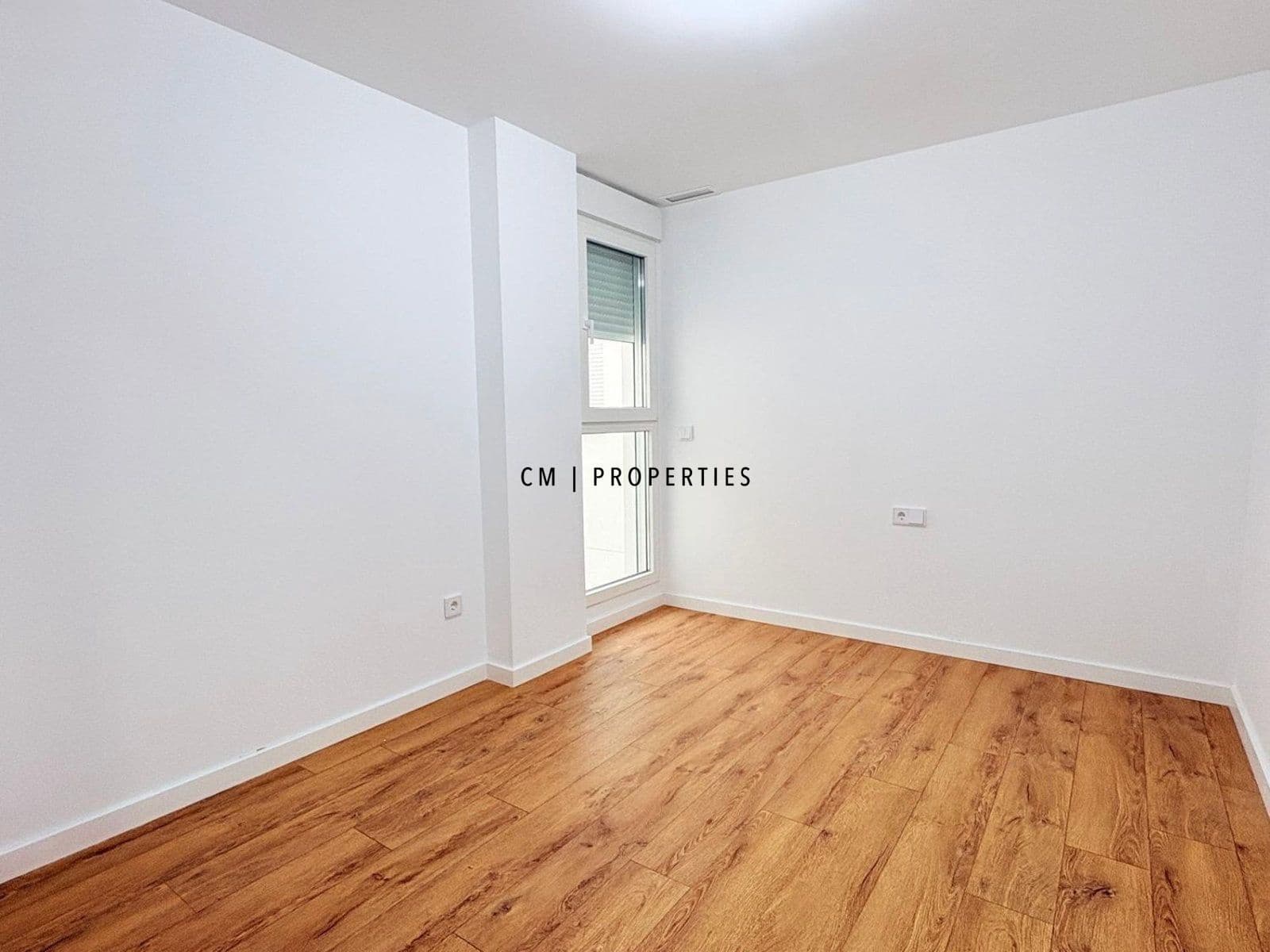 3 bedroom Flat for rent in L'Eliana with pool garage - € 2,500 (Ref: 9720712)