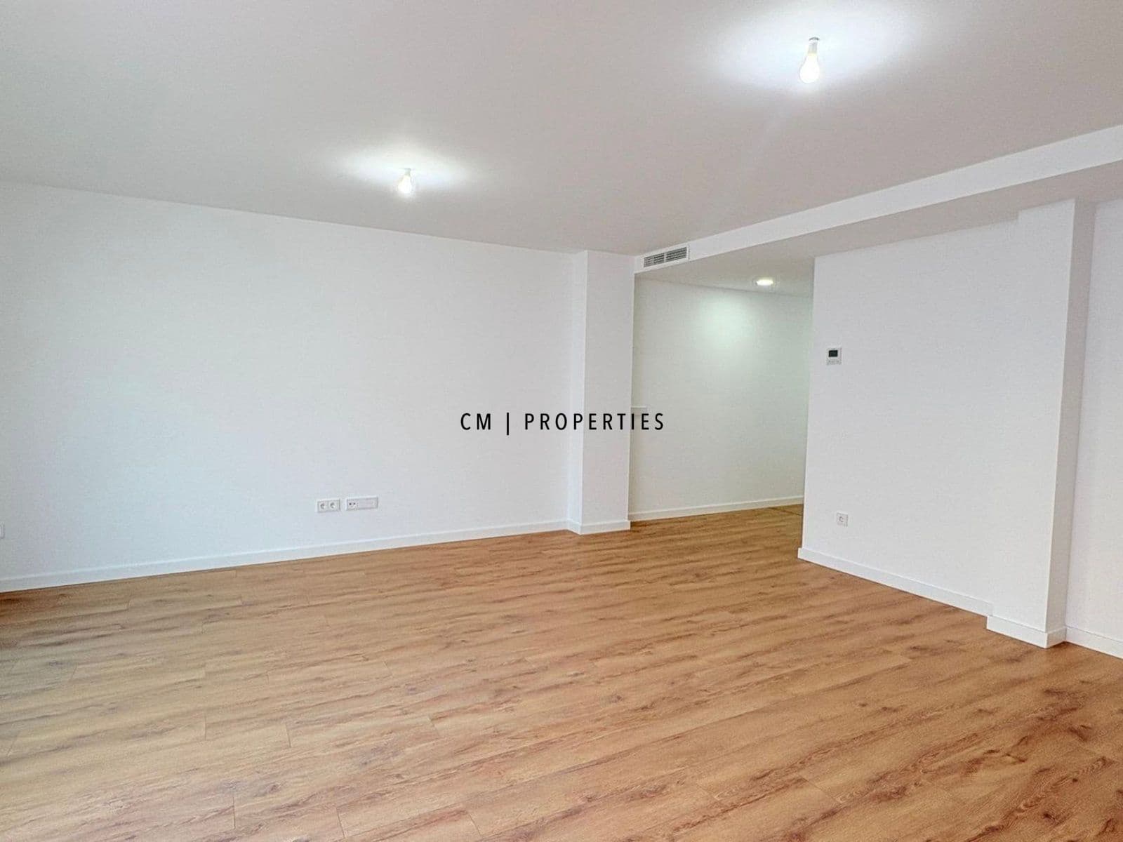 3 bedroom Flat for rent in L'Eliana with pool garage - € 2,500 (Ref: 9720712)