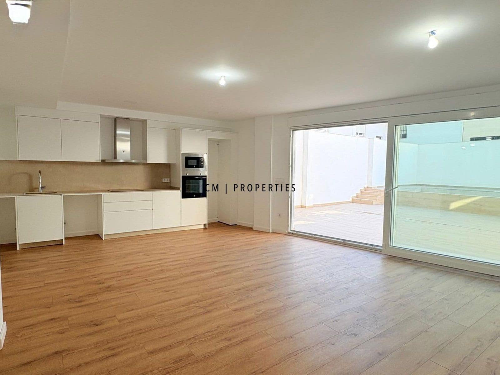 3 bedroom Flat for rent in L'Eliana with pool garage - € 2,500 (Ref: 9720712)
