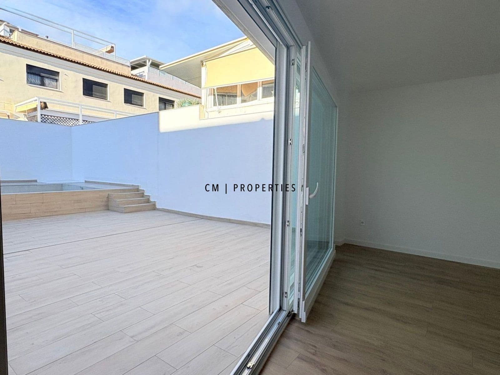 3 bedroom Flat for rent in L'Eliana with pool garage - € 2,500 (Ref: 9720712)