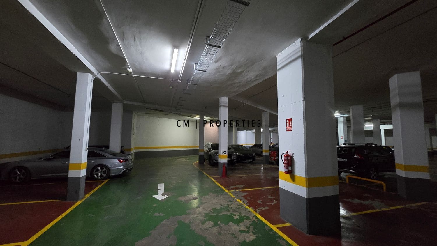 3 bedroom Flat for rent in Valencia city with pool garage - € 3,000 (Ref: 9720825)