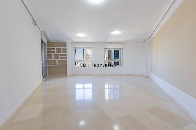 Appartement de 3 chambres à louer à Campanar, Valence ville avec piscine garage - 3 000 € (Ref: 9720825)