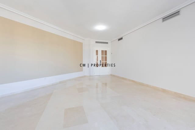 Appartement de 3 chambres à louer à Campanar, Valence ville avec piscine garage - 3 000 € (Ref: 9720825)