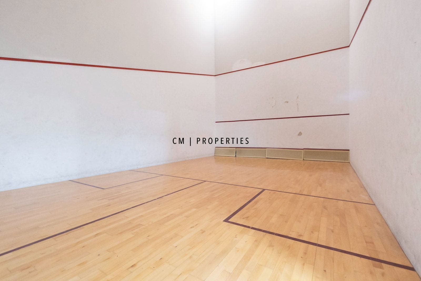 3 bedroom Flat for rent in Valencia city with pool garage - € 2,700 (Ref: 9720825)