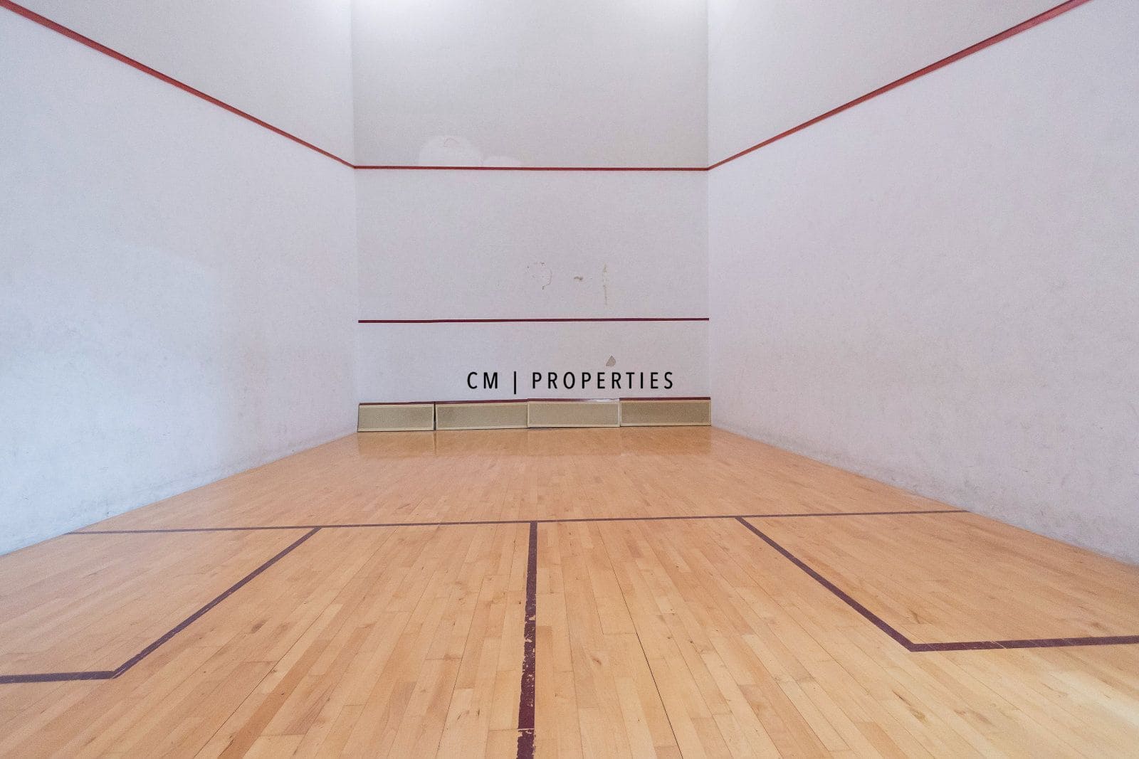 3 bedroom Flat for rent in Valencia city with pool garage - € 2,700 (Ref: 9720825)