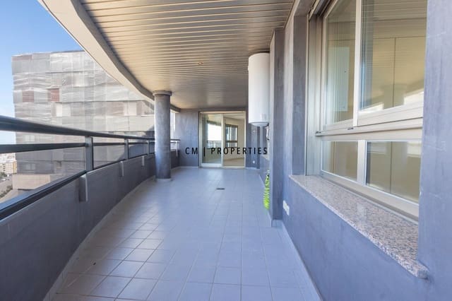 Appartement de 3 chambres à louer à Campanar, Valence ville avec piscine garage - 3 000 € (Ref: 9720825)