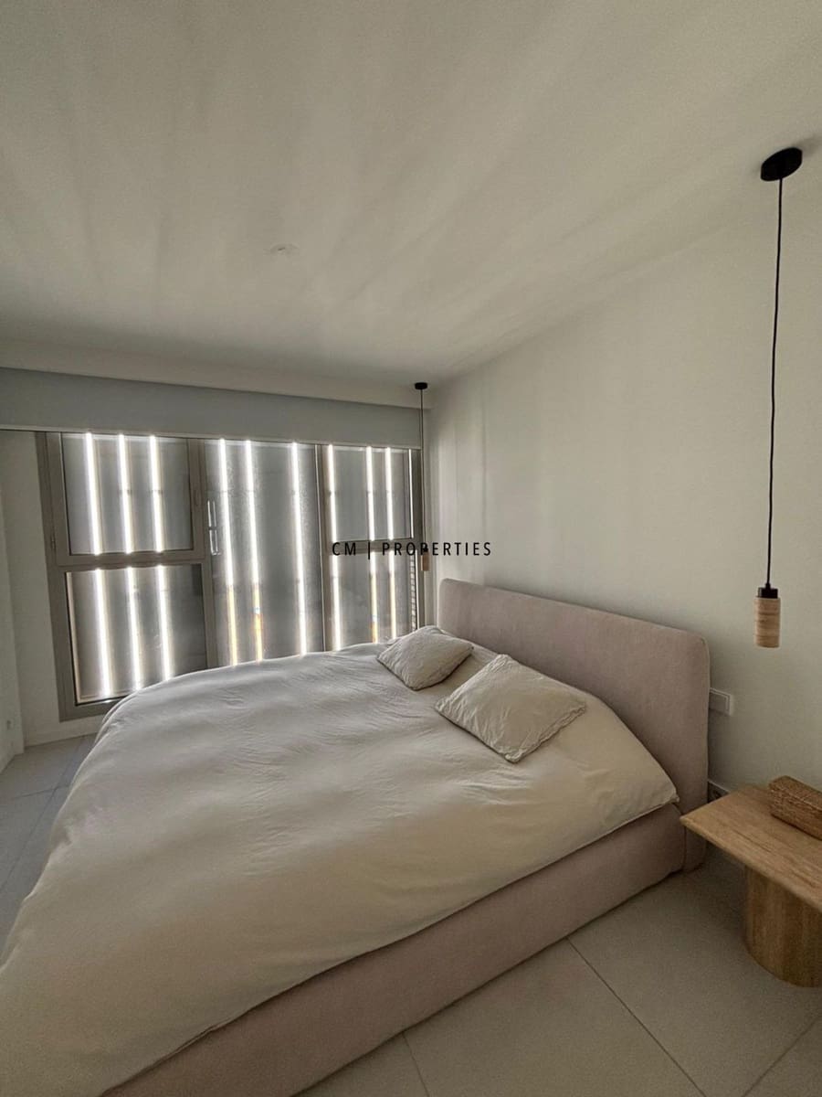 3 bedroom Townhouse for rent in Valencia city with garage - € 2,200 (Ref: 9720827)