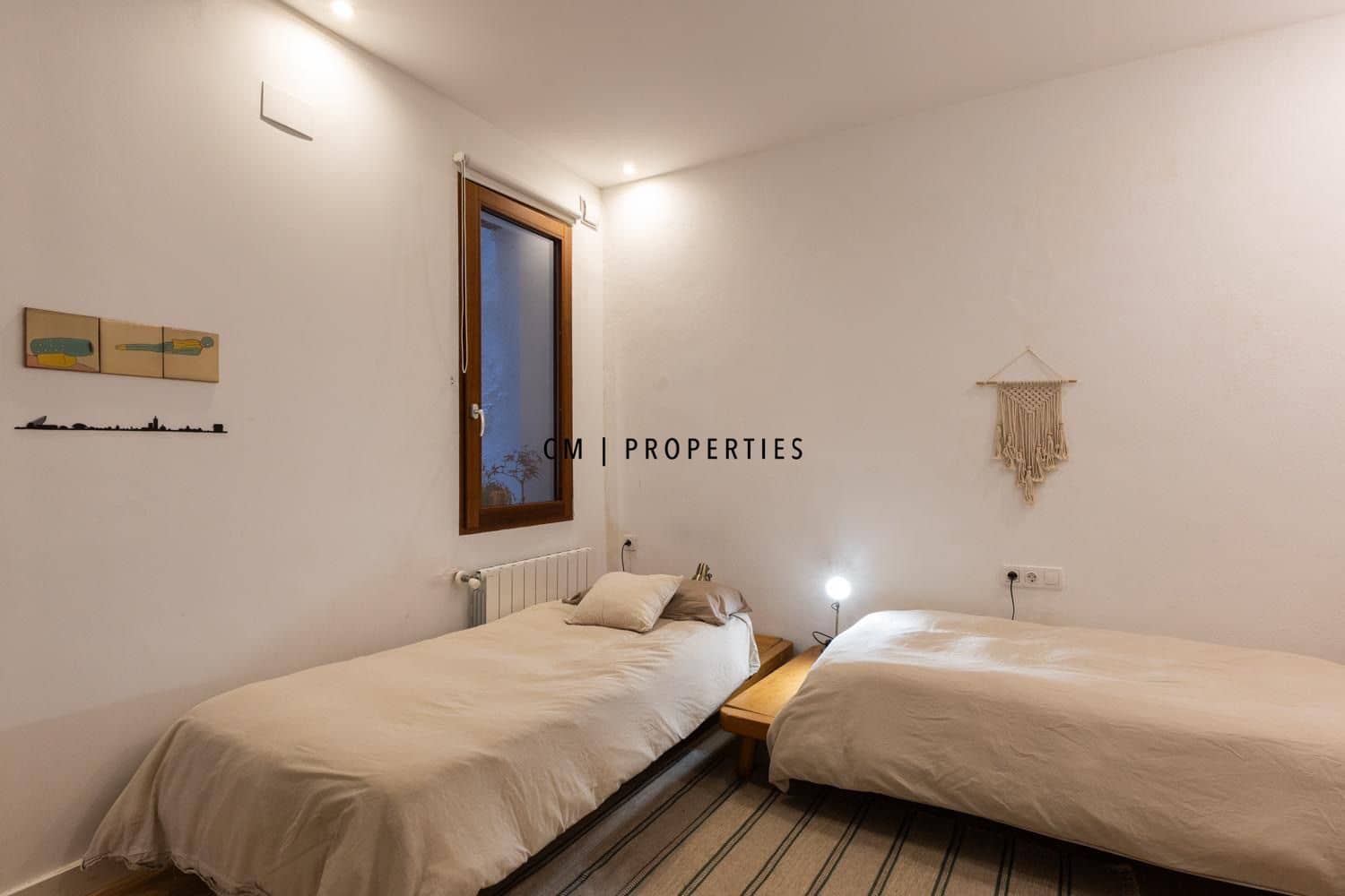 2 bedroom Flat for rent in Valencia city - € 2,400 (Ref: 9722200)