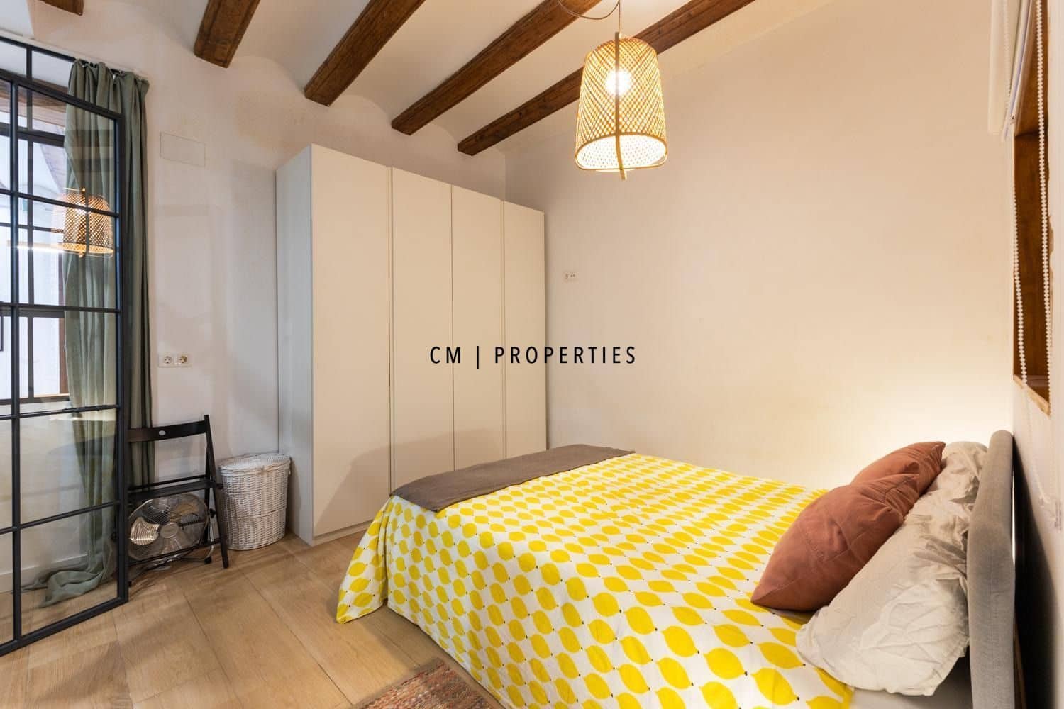 2 bedroom Flat for rent in Valencia city - € 2,400 (Ref: 9722200)